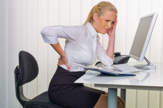 puna e ulur si shkaktar i osteokondrozës së gjirit